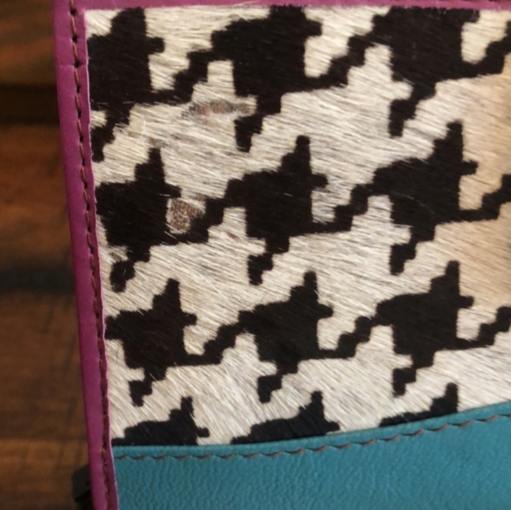 CALF HAIR HOUNDSTOOTH NWT WALLET - Picture 5 of 5